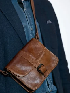L'Essentiel - Tobacco Brown